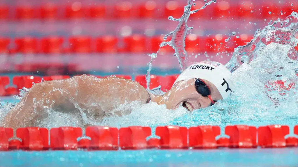 Katie Ledecky wins gold in 1500-freestyle with new Olympic record